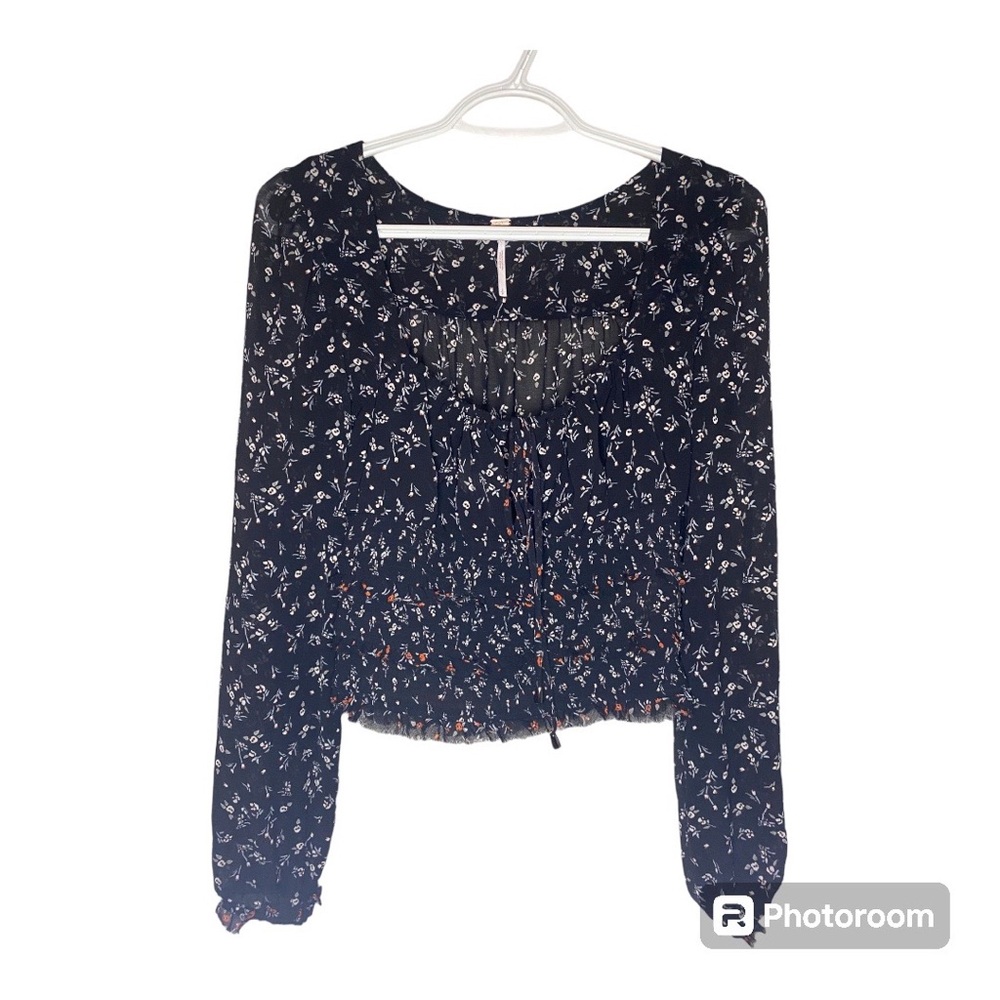 3/$40 Free People Cropped Blouse Size Small
